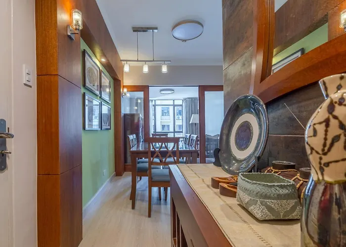 Apartment 2br Forbeswood Heights In Bgc Near St Lukes Manila
